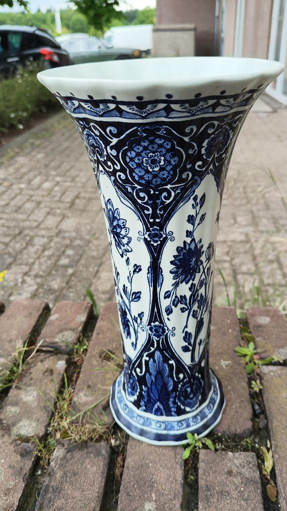 Royal Sphinx Boch Delft vaas 31 cm, Antiek en Kunst, Antiek | Vazen, Ophalen of Verzenden