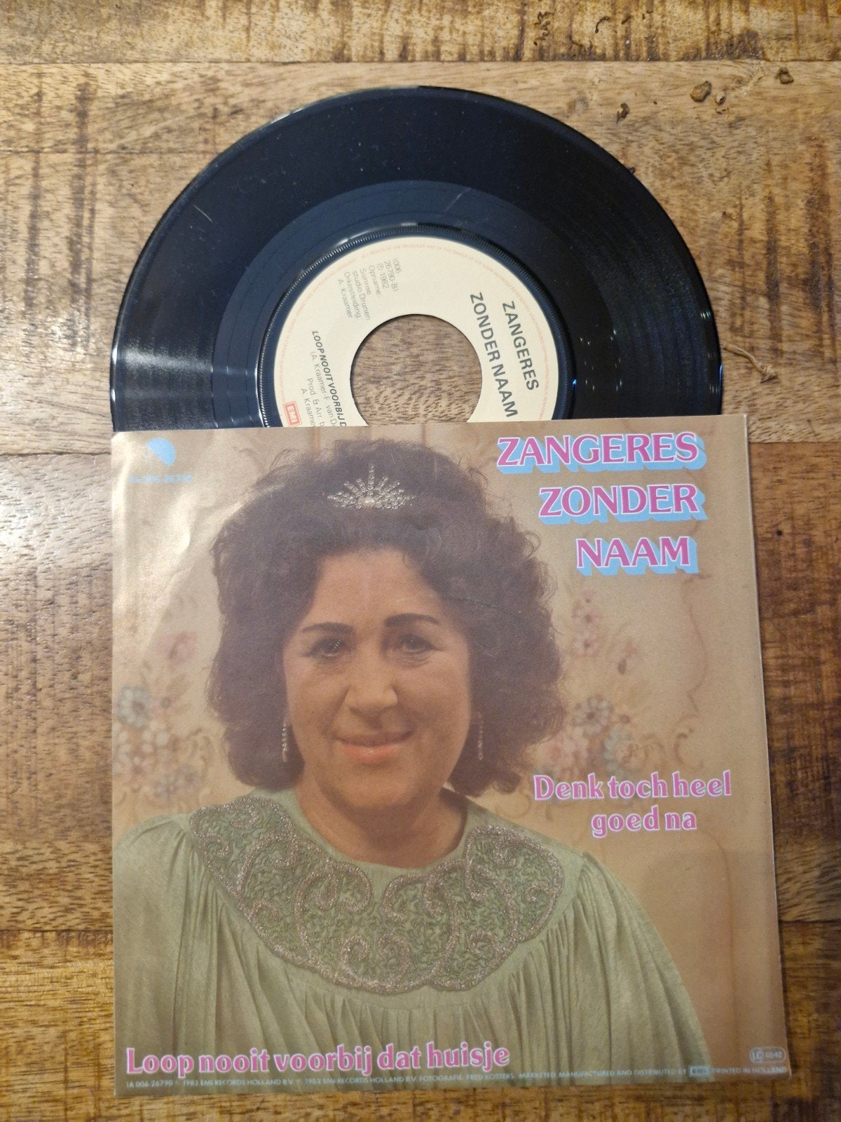 Zangeres Zonder Naam - Loop Nooit Voorbij Dat Huisje, Gebruikt, 7 inch, Ophalen of Verzenden, EP