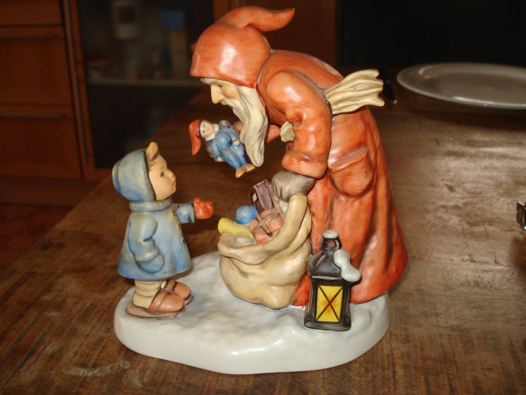 Saint Nicholas Day Hum. 2012 LIMITED EDITION, Verzamelen, Beelden en Beeldjes, Ophalen of Verzenden, Nieuw, Hummel