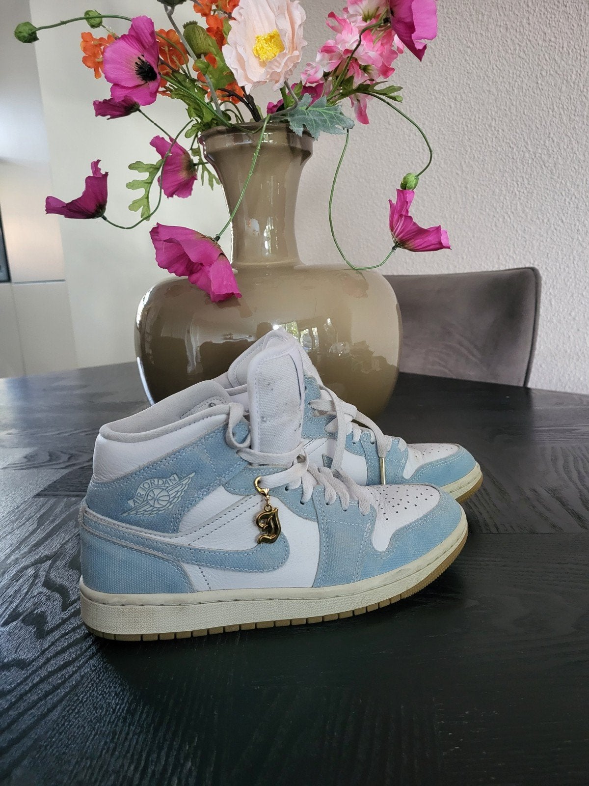 Nike Air Jordan 1 Mid SE 'Dutch Green' - Maat 38, Kleding | Dames, Nike Air Jordan, Wit, Ophalen of Verzenden, Sneakers of Gympen