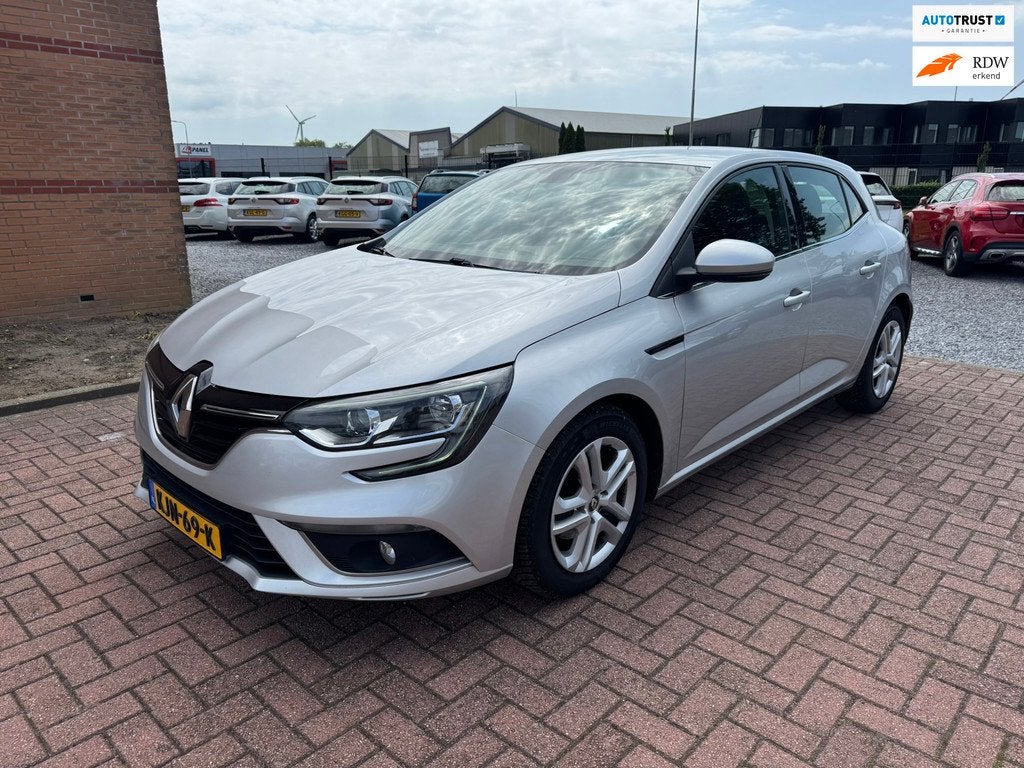 Renault MEGANE 1.5 Blue dCi Zen, PDC, Marge, Apple Carplay E, Voorwielaandrijving, Stof, Gebruikt, 4 cilinders