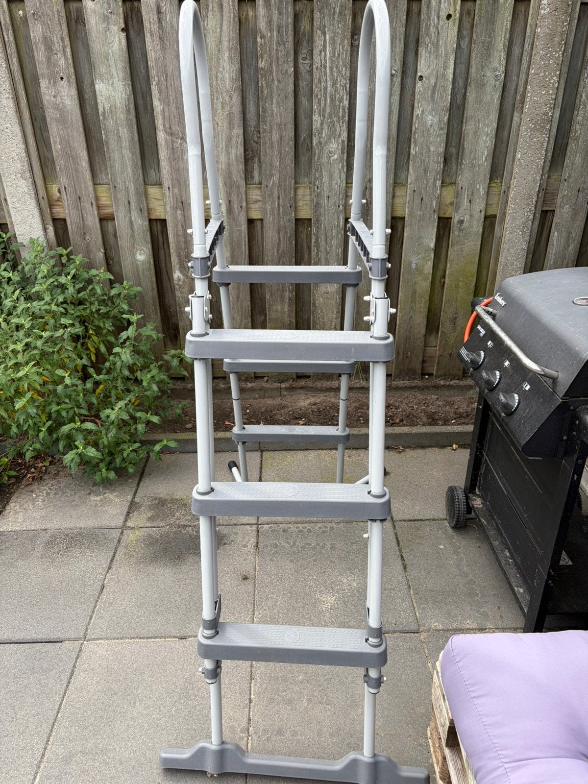 Zwembad trapje, Tuin en Terras, Zwembad-toebehoren, Ophalen, Zo goed als nieuw