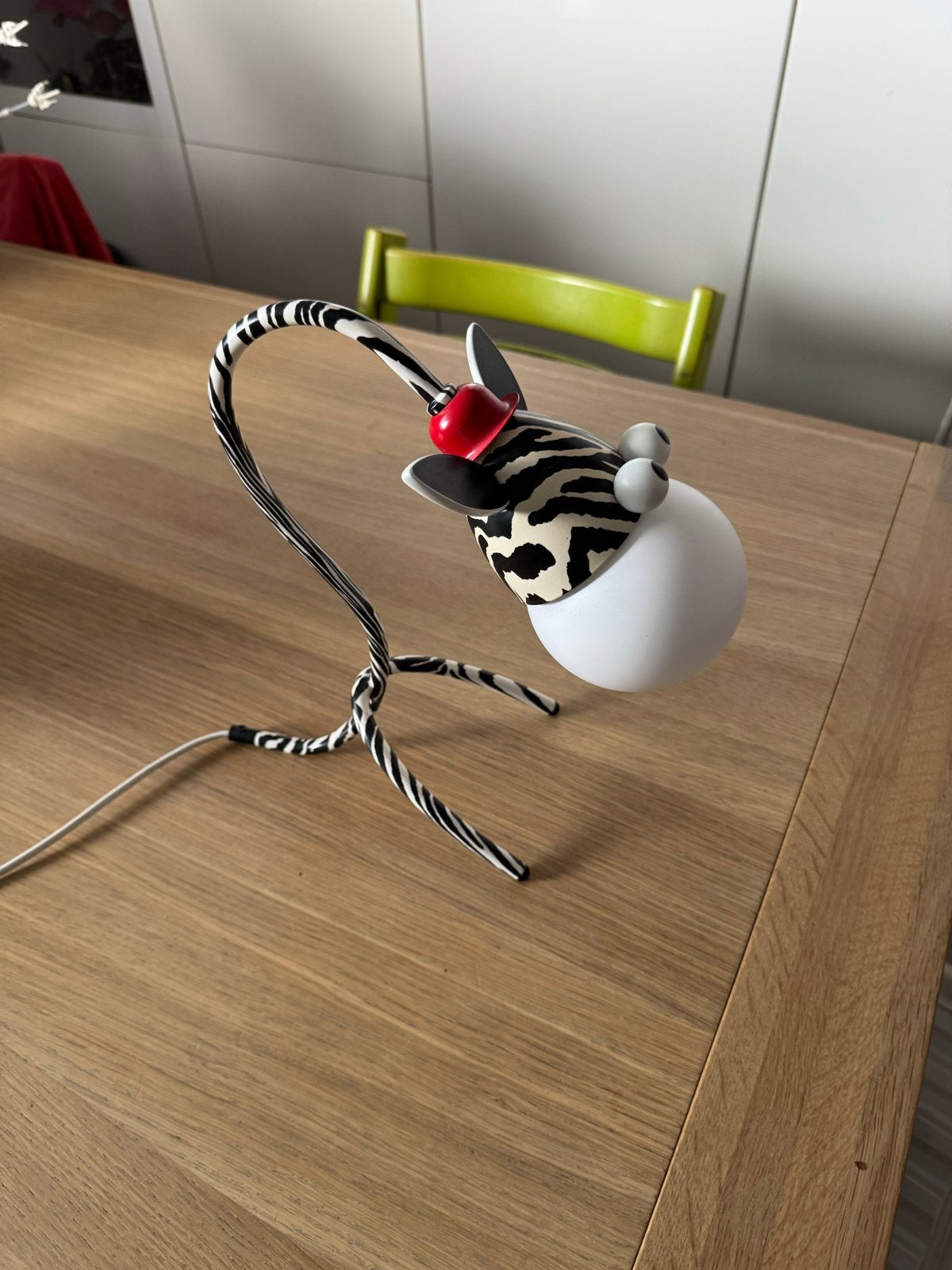 Leuke kinderlamp in de vorm van een zebra, Ophalen, Overige merken, Gebruikt, Kunststof