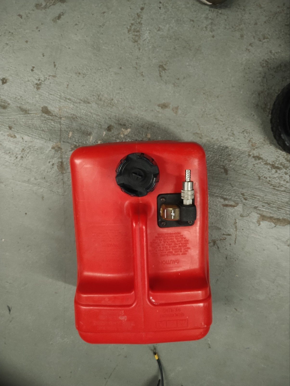 Quicksilver Brandstoftank 12L met tankmeter en connectoren, Watersport en Boten, Ophalen, Zo goed als nieuw, Zeilboot of Motorboot