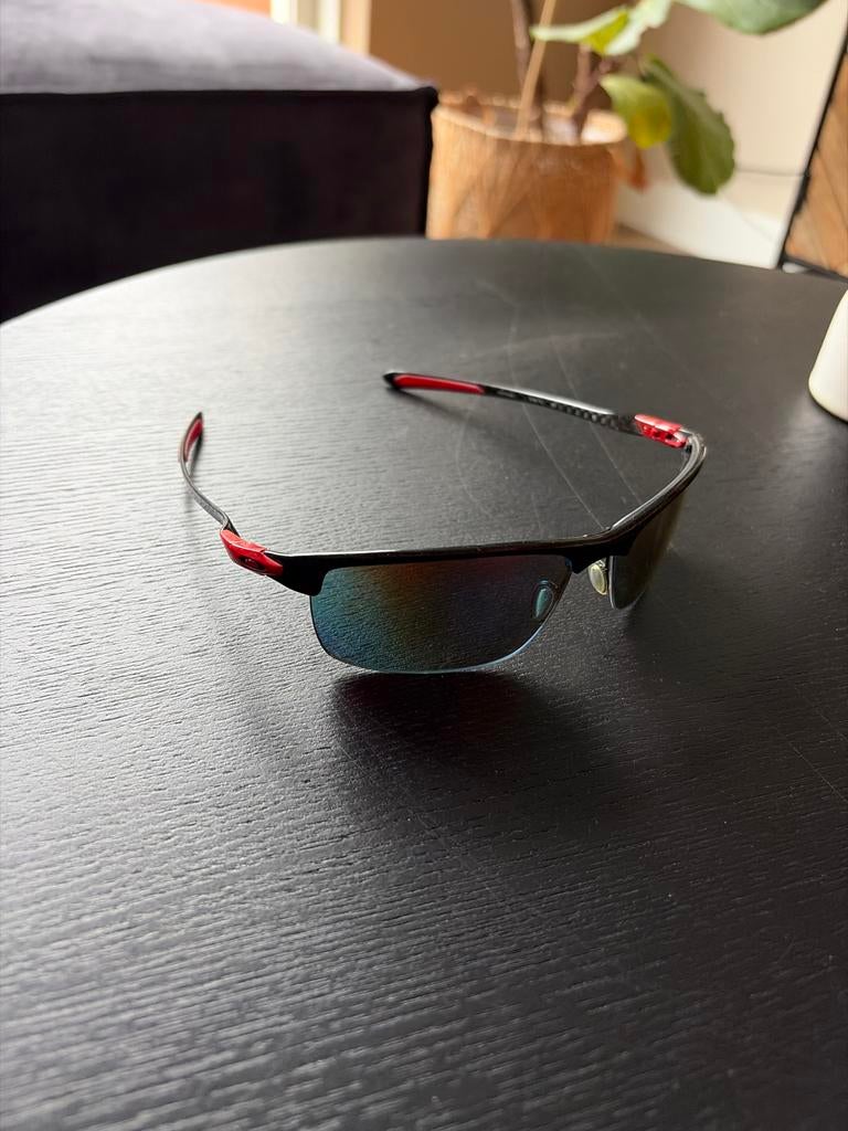 Oakley Ferrari Carbon Blade Zonnebril OO9174-06, Ophalen, Zonnebril, Zwart, Zo goed als nieuw