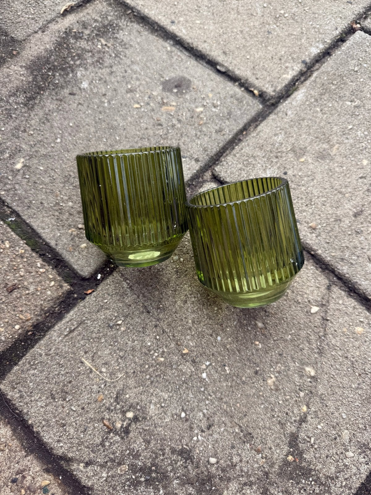 Set van 2 groene glazen waxinelichthouders, Overige merken, Waxinelichthouder, Ophalen of Verzenden, Groen