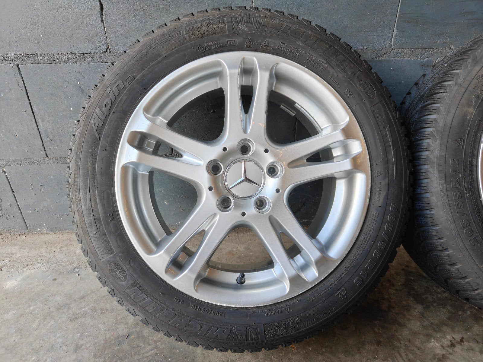 16" Mercedes C Klasse W204 Winterset Michelin, Info@mercedes-benz.nl, Gebruikt, 16 inch, Banden en Velgen