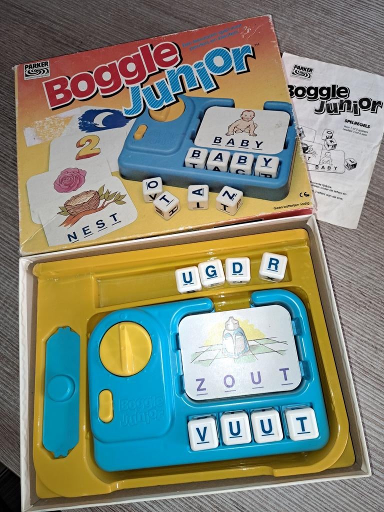 Boggle junior, Hobby en Vrije tijd, Gezelschapsspellen | Bordspellen, Ophalen of Verzenden