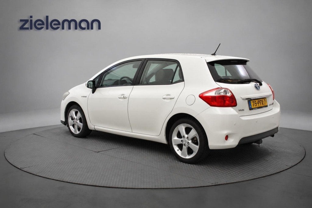 Toyota AURIS 1.8 Full Hybrid Dynamic - Navi, Camera, Crusie,, Auto's, Euro 5, Huisgarantie, 4 cilinders, Met garantie (alle)