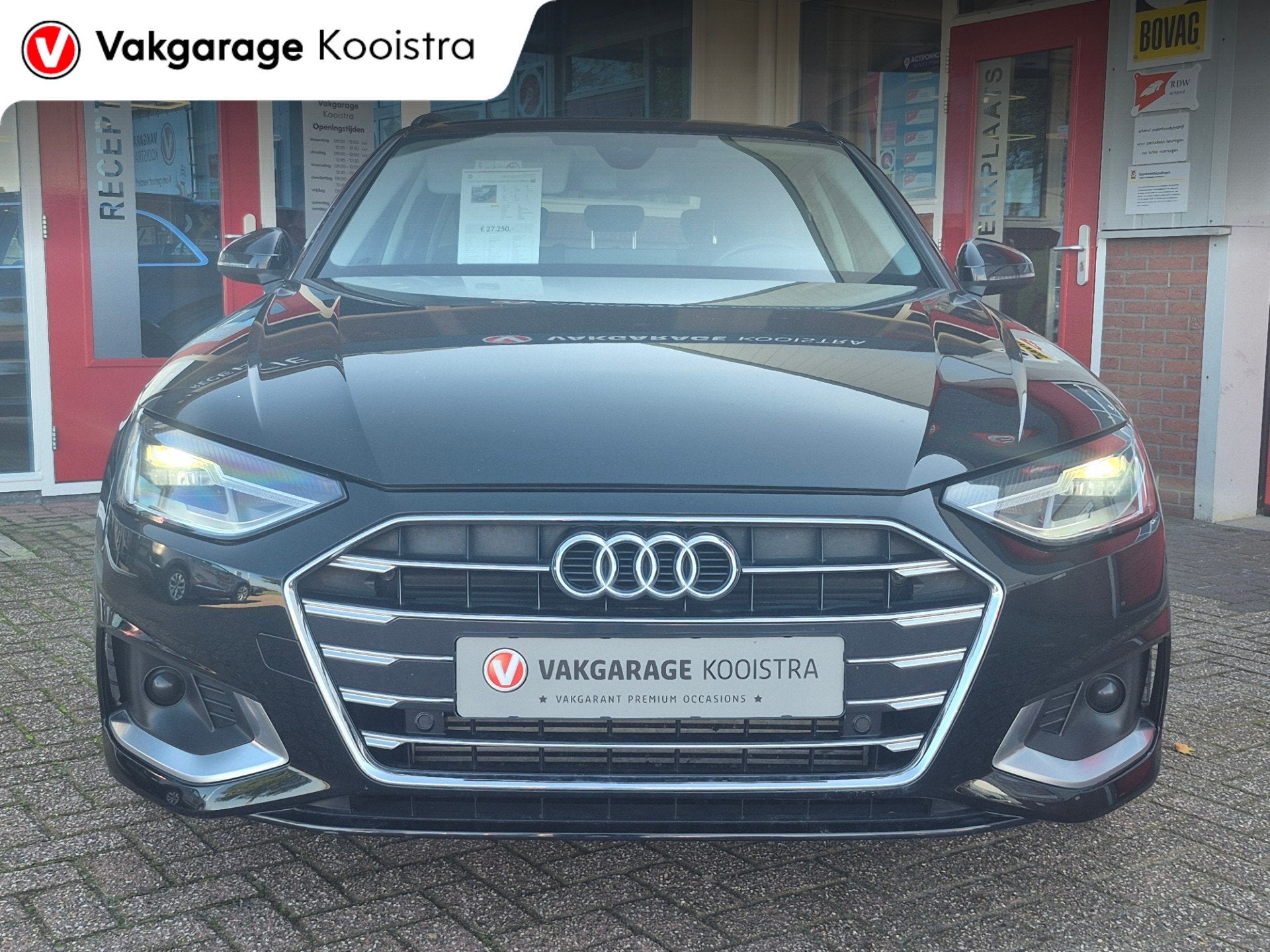 Audi A4 AVANT 40 TFSI Business Edition Mild Hybrid|ACC|Keyle, Stof, Gebruikt, 4 cilinders, A4