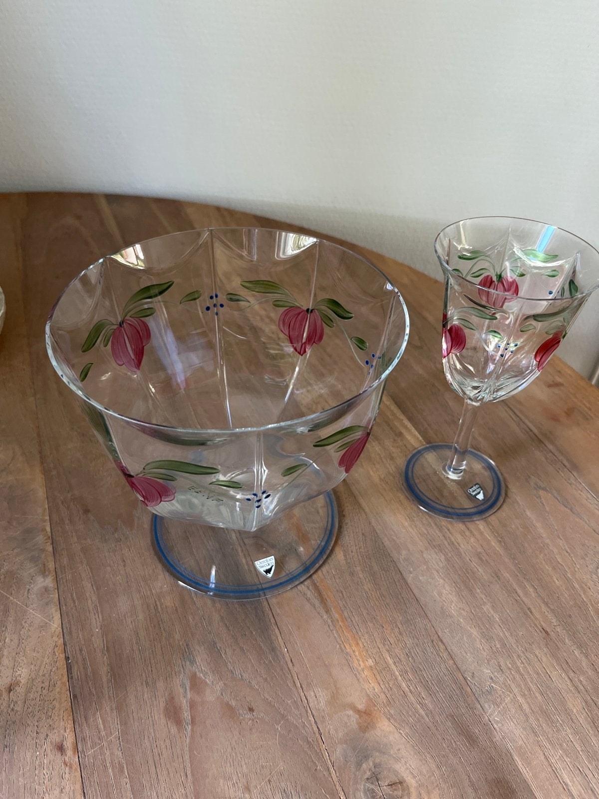 Orrefors fruitschaal , wijnglas met bloemmotief, Antiek en Kunst, Ophalen