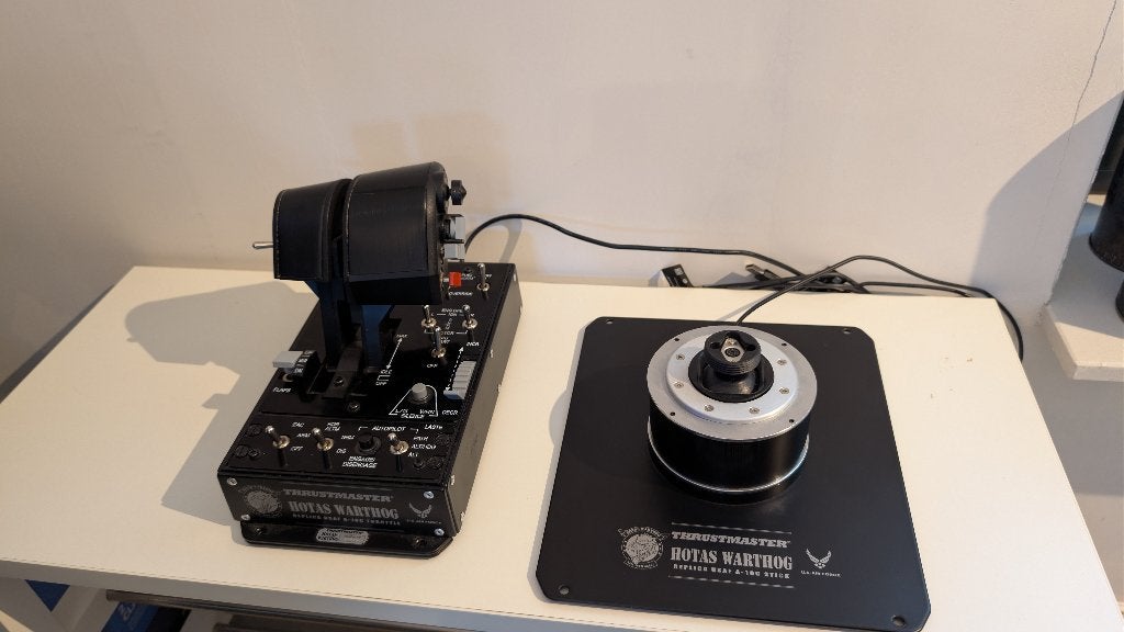 thrustmaster warthog throttle  en joystick base, Ophalen of Verzenden, Gebruikt, Thrustmaster