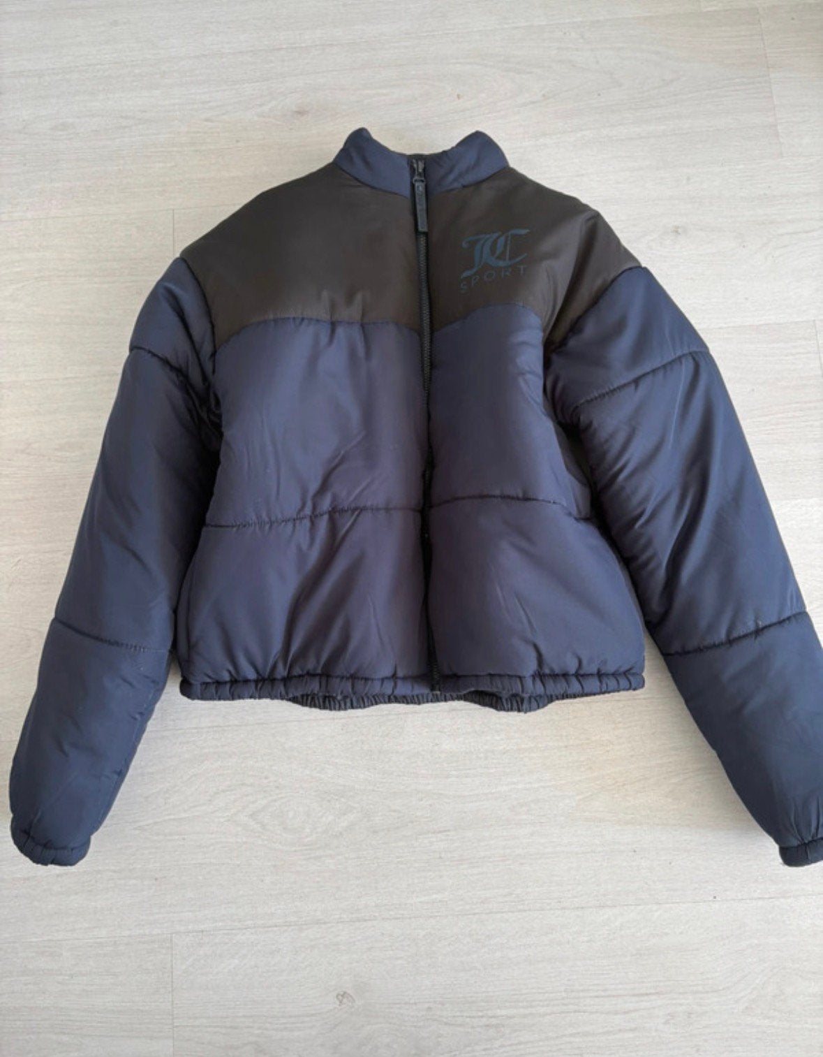 Winterjas - merk Juicy Couture - maat M, Kleding | Dames, Jassen | Winter, Ophalen of Verzenden, Nieuw, Maat 38/40 (M), Zwart