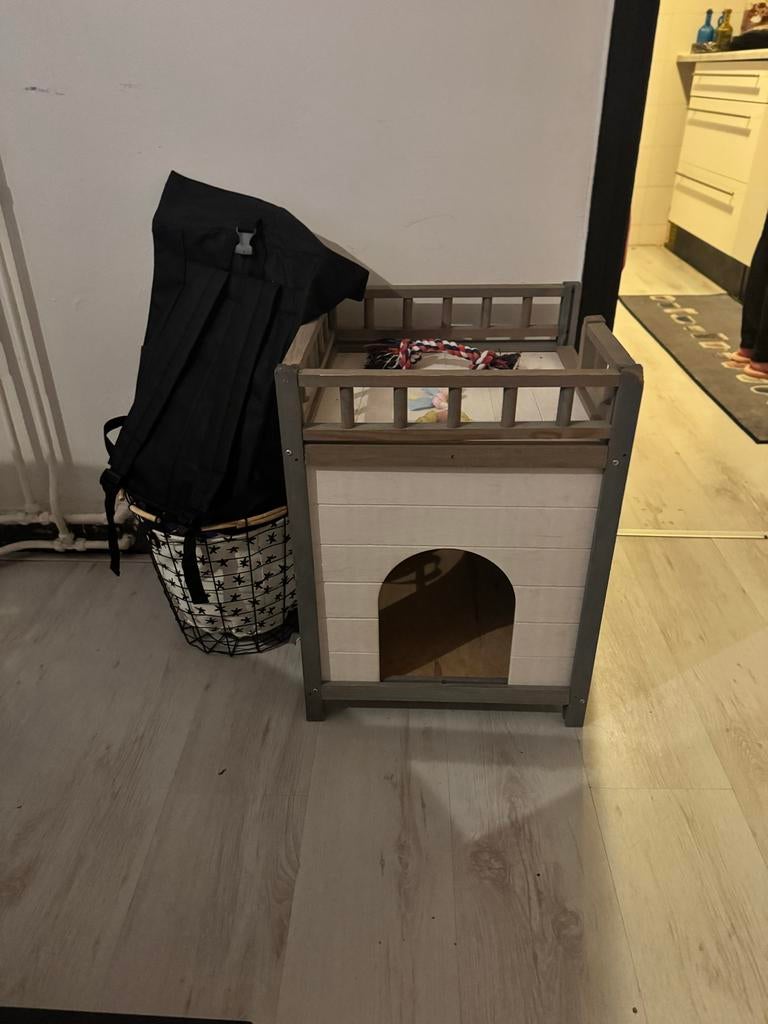 Hondenhuisje, Dieren en Toebehoren, Ophalen, Zo goed als nieuw, Minder dan 65 cm