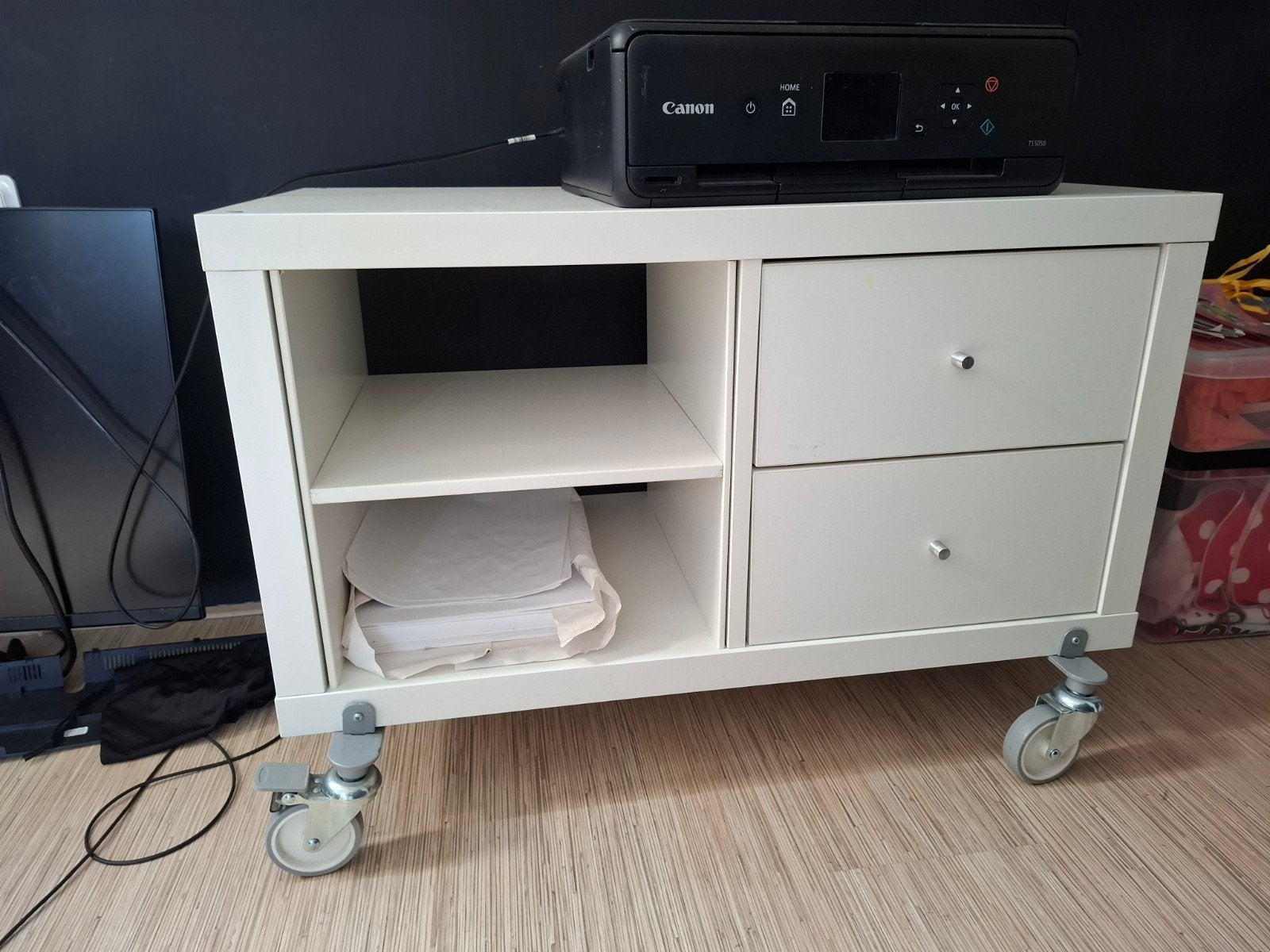 Kallax kastje, Ophalen, 25 tot 50 cm, Minder dan 150 cm, Minder dan 100 cm