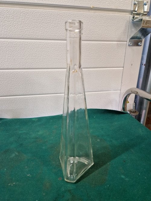vaas fles glas driehoek, Ophalen of Verzenden