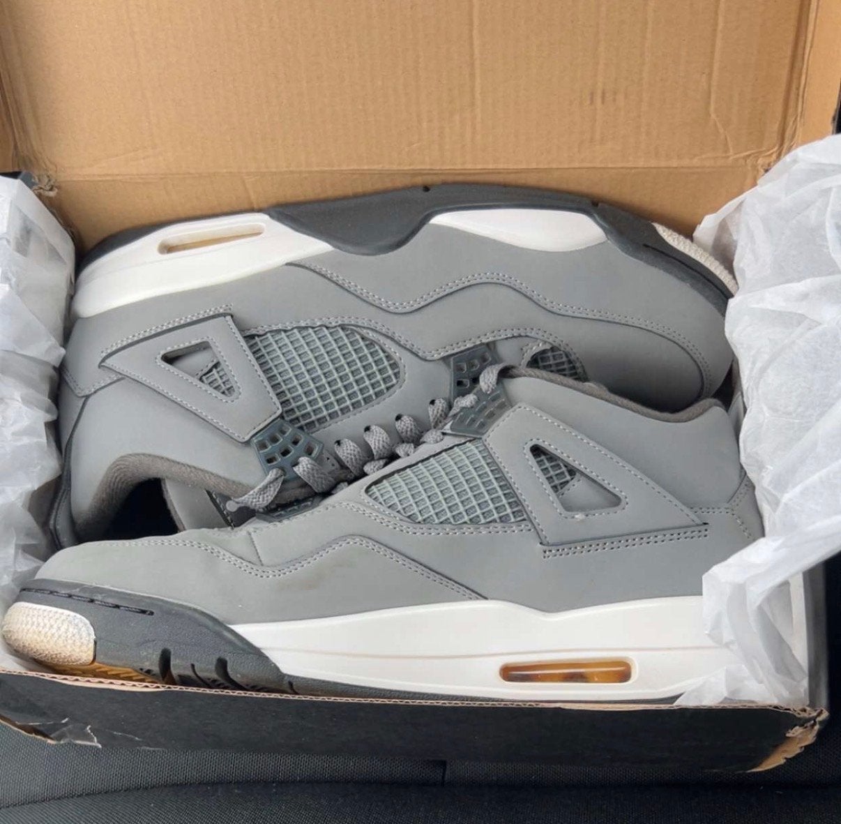 Jordan 4 Cool Grey 2019 - Maat 46 - Nieuwstaat, Kleding | Heren, Ophalen of Verzenden, Zo goed als nieuw, Overige kleuren, Sneakers of Gympen