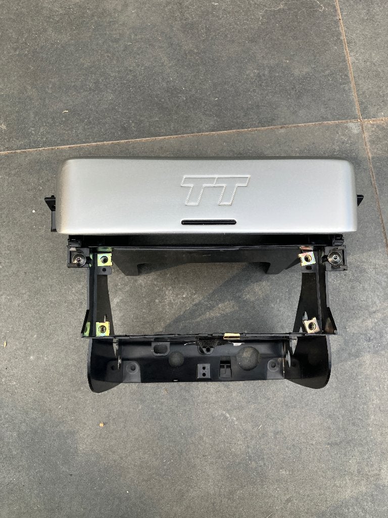 Audi TT 8N Radioframe TT Klep Console OEM Compleet, Ophalen of Verzenden, Audi