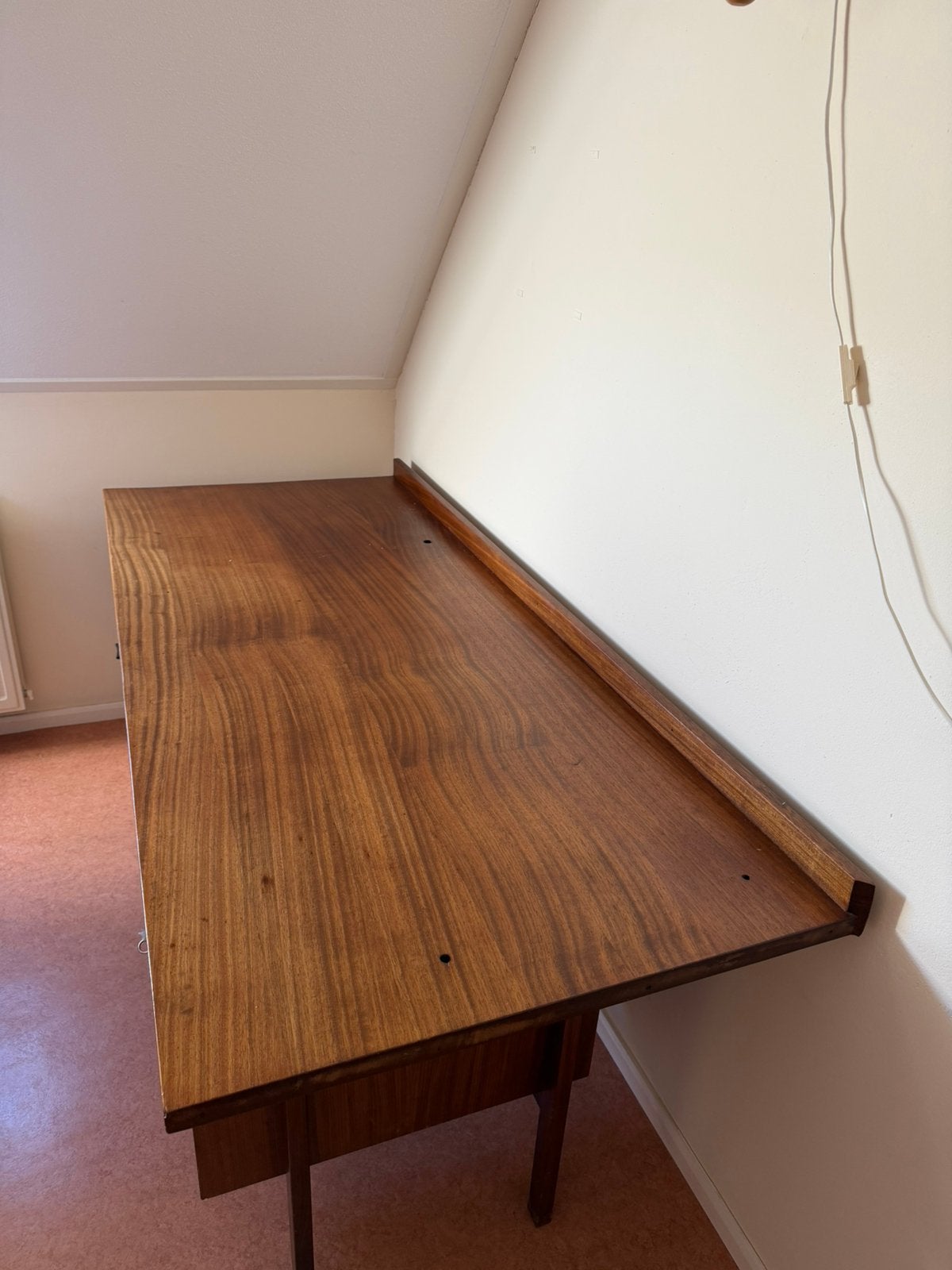 Laboratoriumtafelblad van Indonesisch Padouk, 200 cm of meer, Zo goed als nieuw, Rechthoekig, 50 tot 100 cm