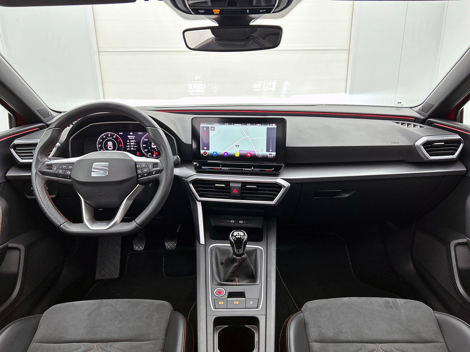 Seat LEON 1.5 TSI FR (Goed OndH, Panorama, Camera, Trekhaak,, Voorwielaandrijving, Euro 6, 4 cilinders, 150 pk