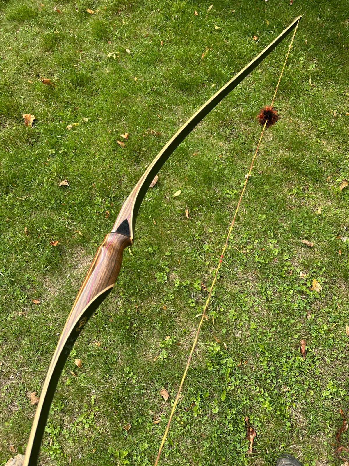 Buck Trail Elite longbow “OREL”    68 inch RH  35#, Ophalen of Verzenden, Zo goed als nieuw