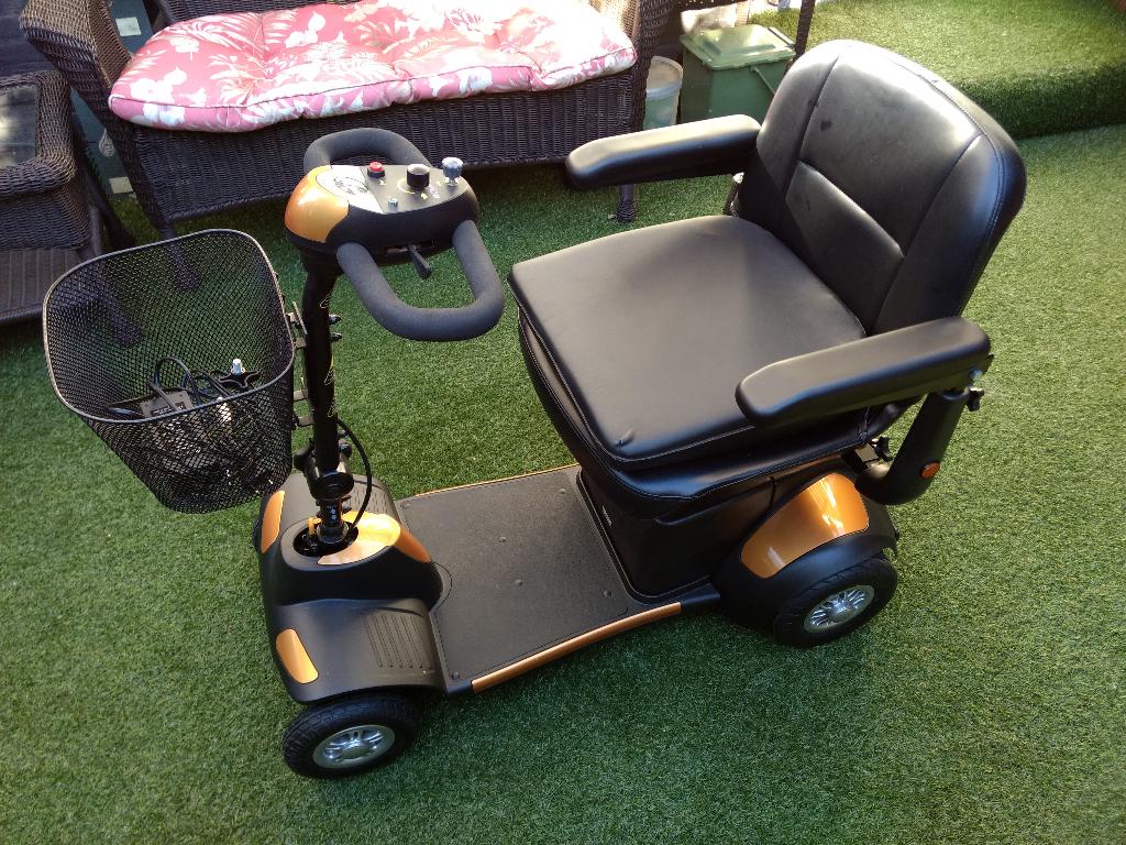 2GOability Boost 4 scootmobiel, Ophalen, Zo goed als nieuw, 16 t/m 25 km, 10 km/u of minder
