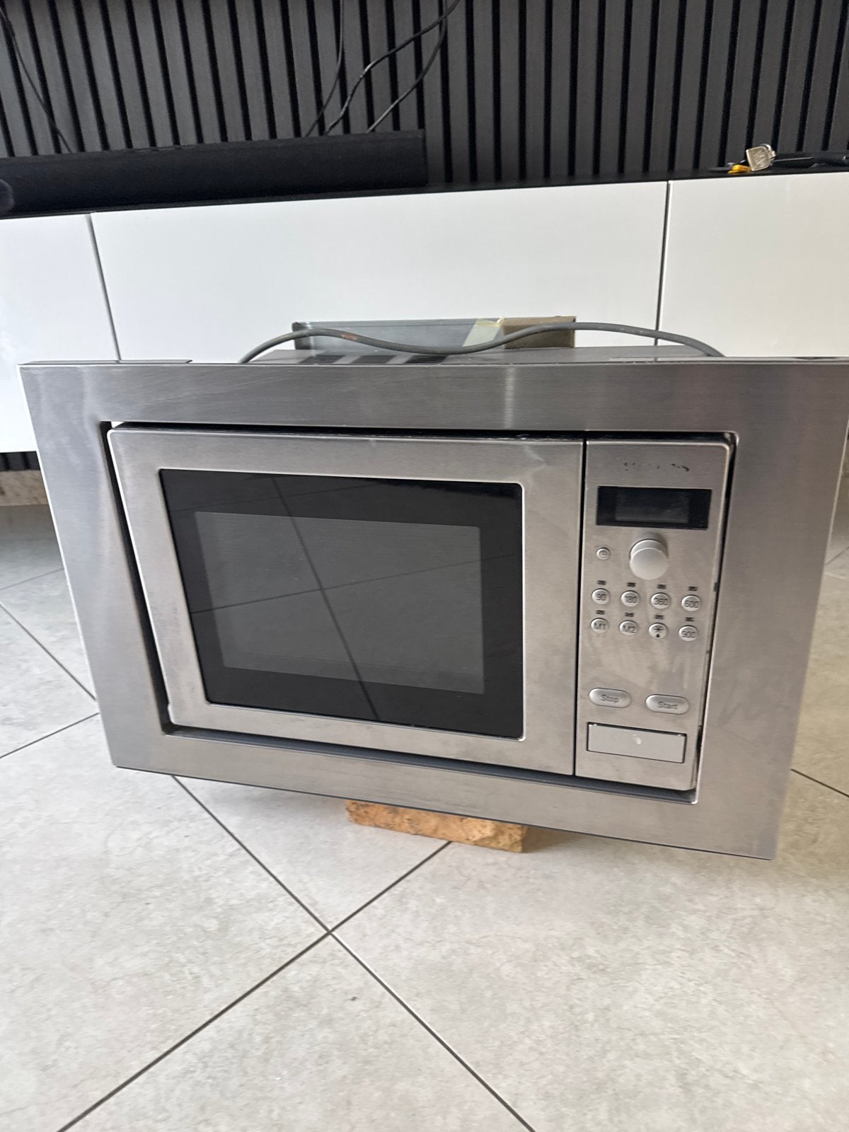 Defecte inbouw magnetron gratis af te halen, Witgoed en Apparatuur, Ophalen of Verzenden, Niet werkend, Inbouw, Magnetron