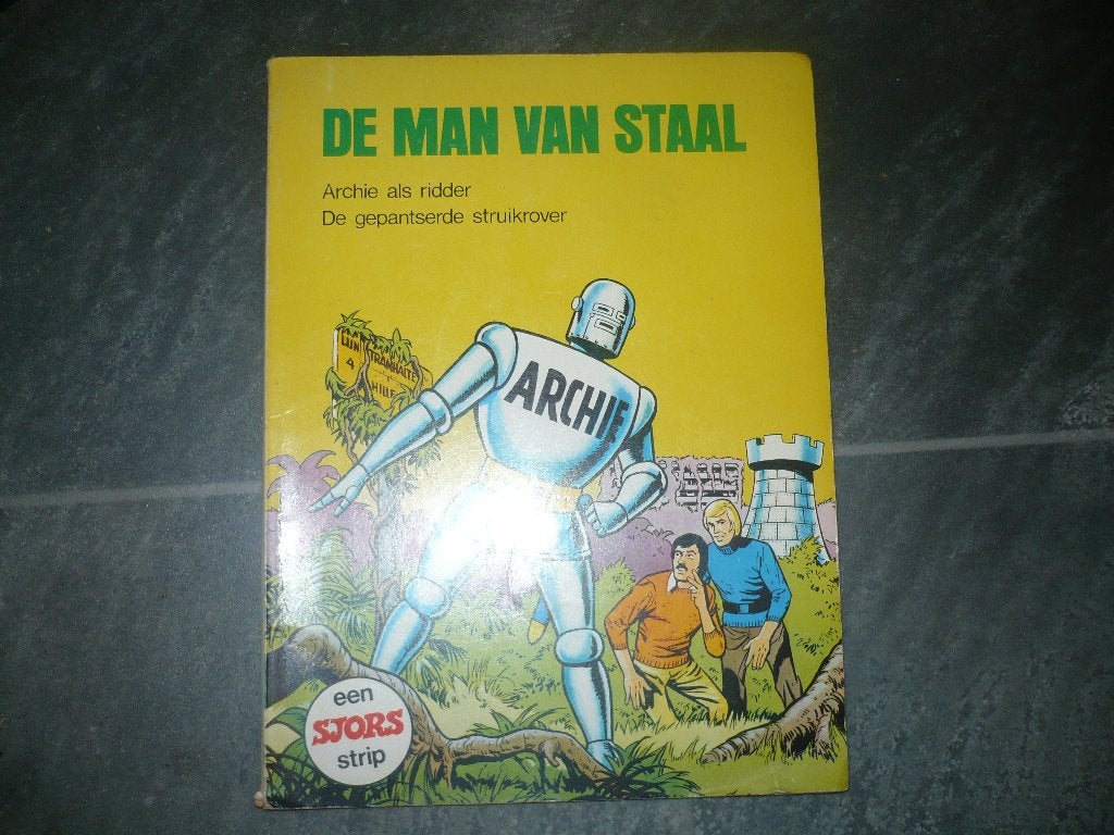 de man van staal door bert bus uit 1973, Gelezen, Eén stripboek, Bert Bus, Ophalen of Verzenden