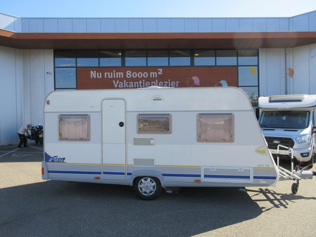 Bürstner Fun 435 TS MET VOORTENT + LUIFEL, Rondzit, Schokbreker, Bürstner, Tot en met 4