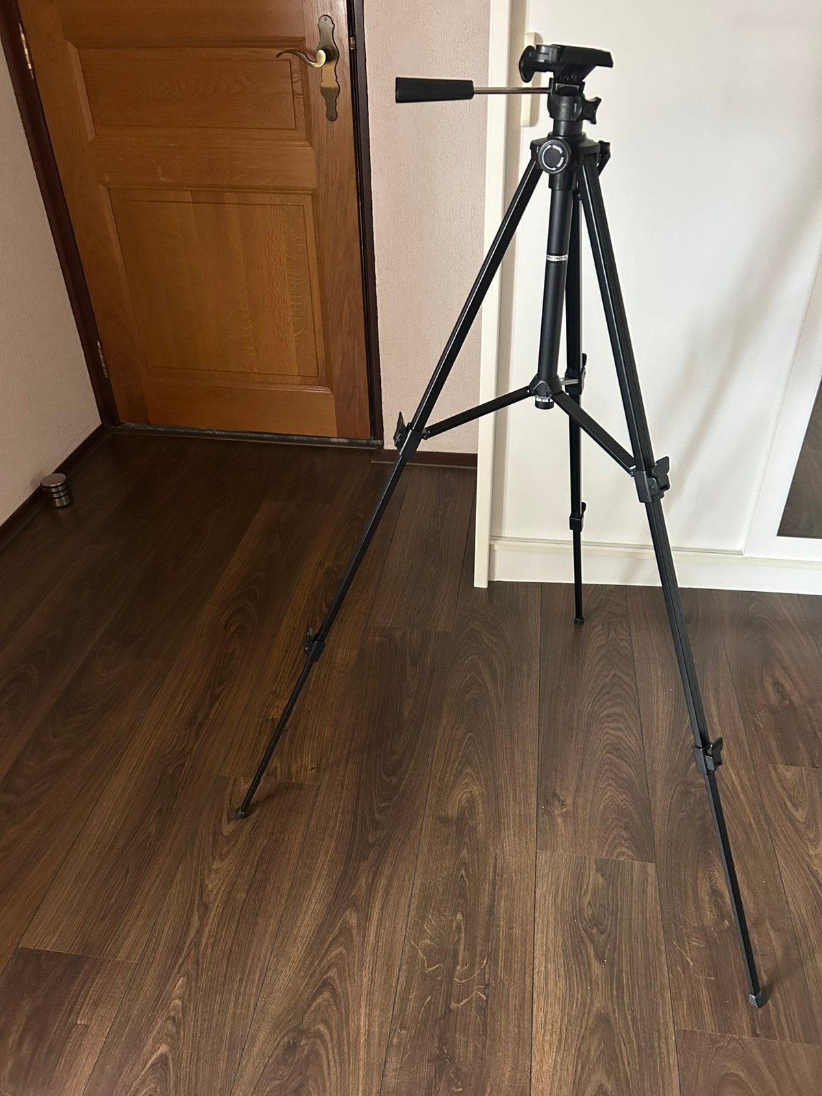 Statief, Merk Luxon nr 1417, 3-poot uitschuifbaar, Audio, Tv en Foto, Overige merken, Flexibele poten, Zo goed als nieuw, 125 tot 150 cm