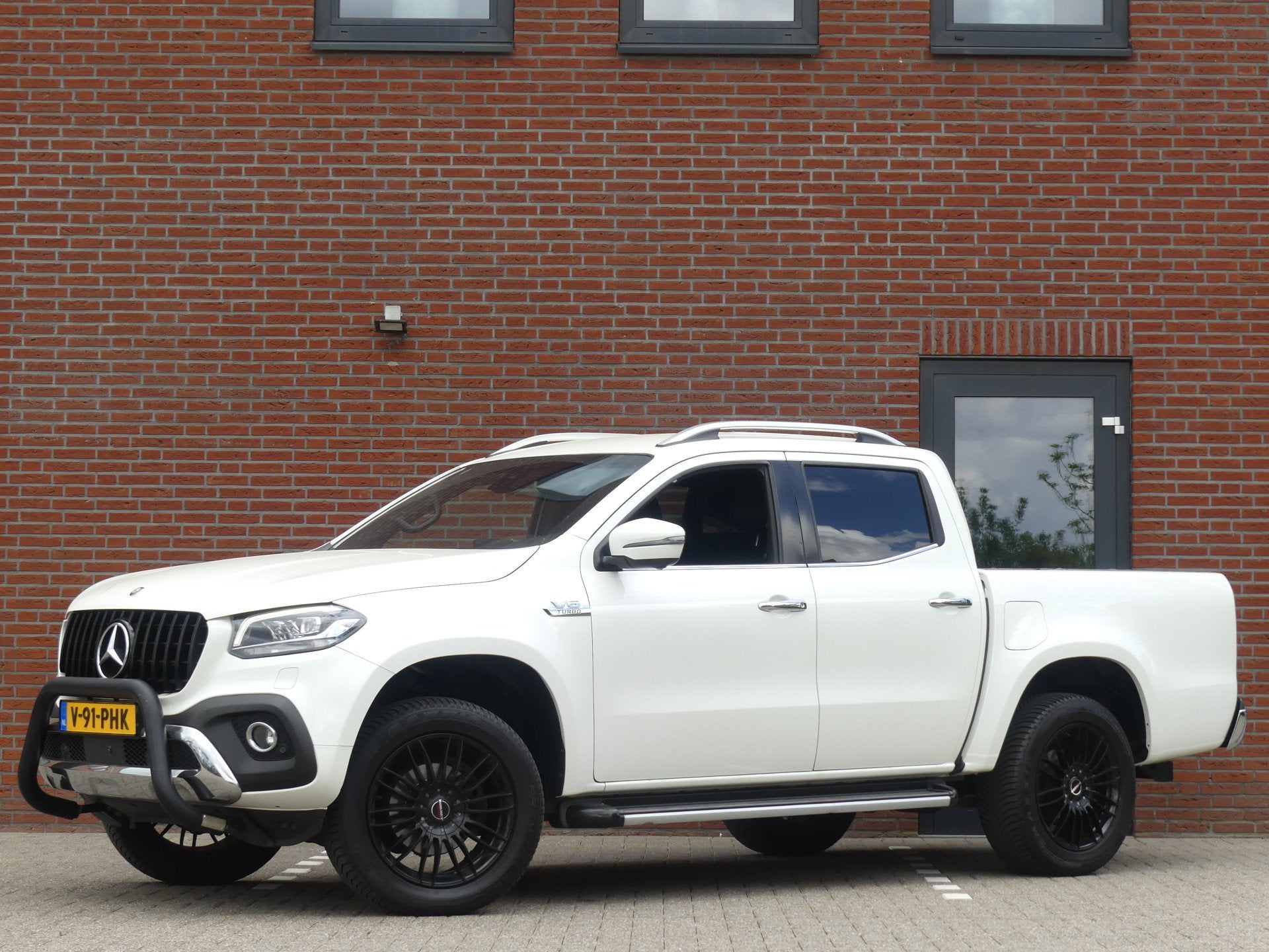 Mercedes-Benz X-Klasse 350 d 4-MATIC 3500 KG Trekgewicht LED, Automaat, 258 pk, Automatische klimaatregeling, Bedrijf