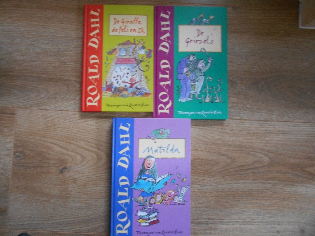 Roald Dahl 3 boeken, Boeken, Ophalen of Verzenden, Zo goed als nieuw, Fictie algemeen