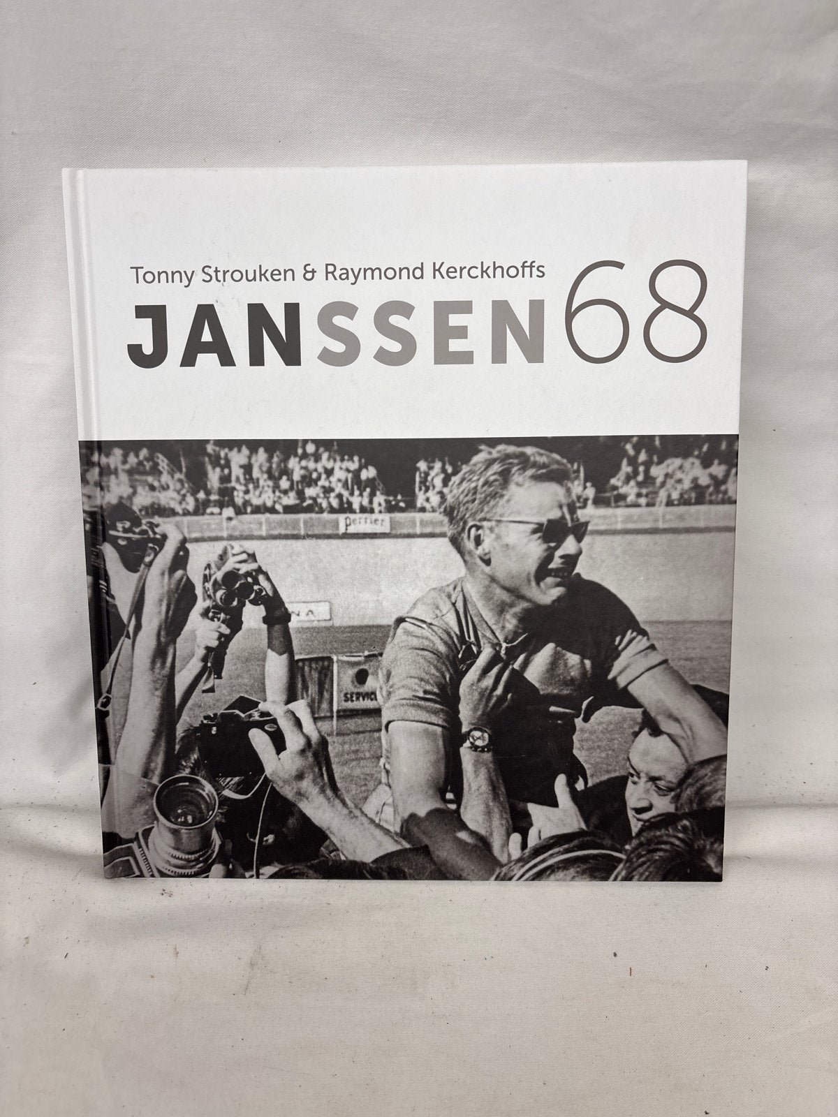 Janssen 68 - Tonny Strouken & Raymond Kerckhoffs, Boeken, Ophalen of Verzenden, Nieuw