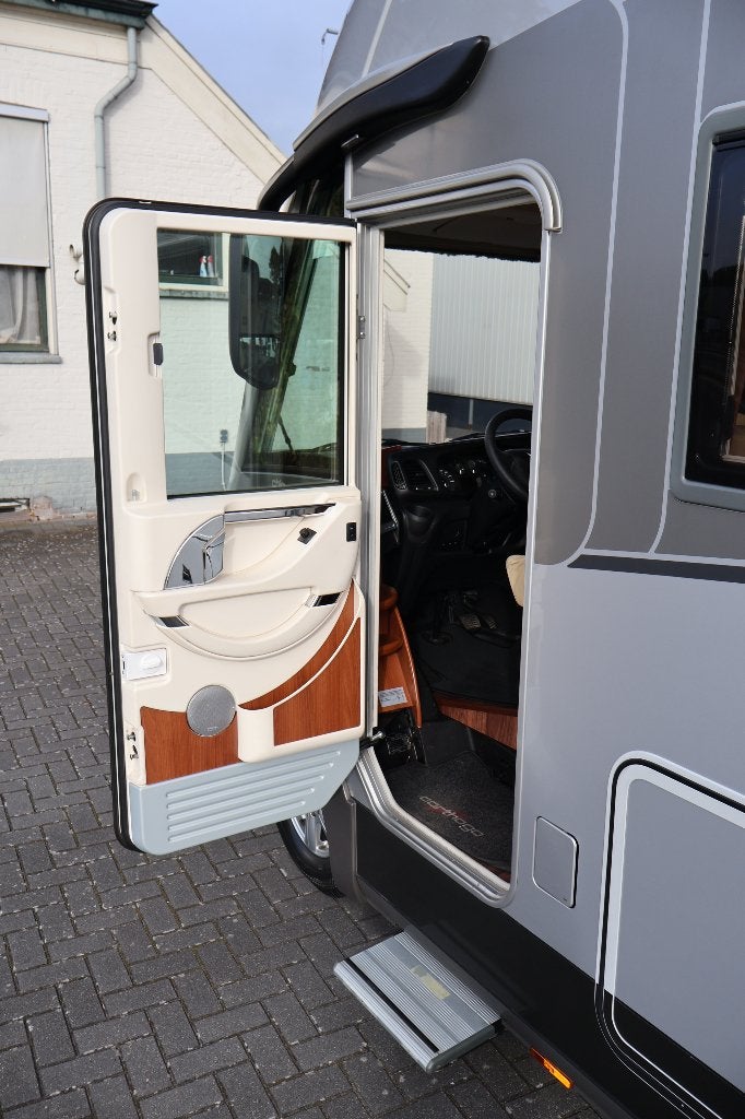 Foto 8 van Carthago Chic S-Plus I 55 XL ! LEVEL ! LUCHTVERING ! ALDE !