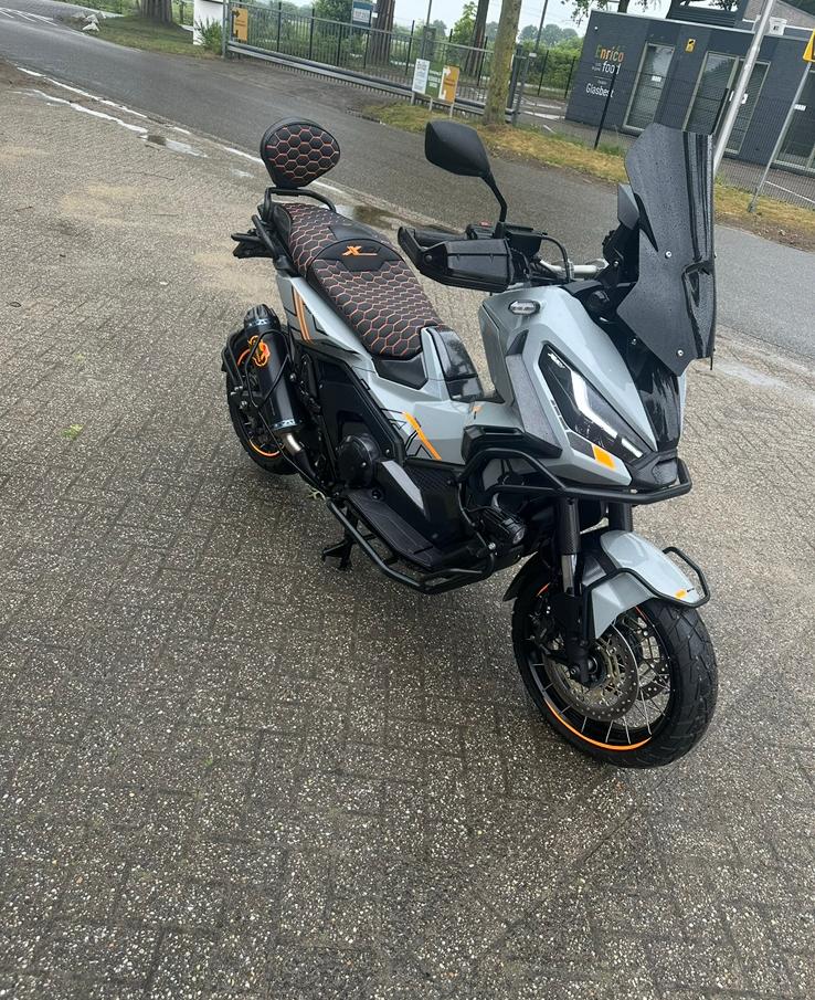 Honda X-ADV 750 A2 | Full Option | Termignoni | 4900 KM, Honda, Nieuw, Particulier, Toermotor