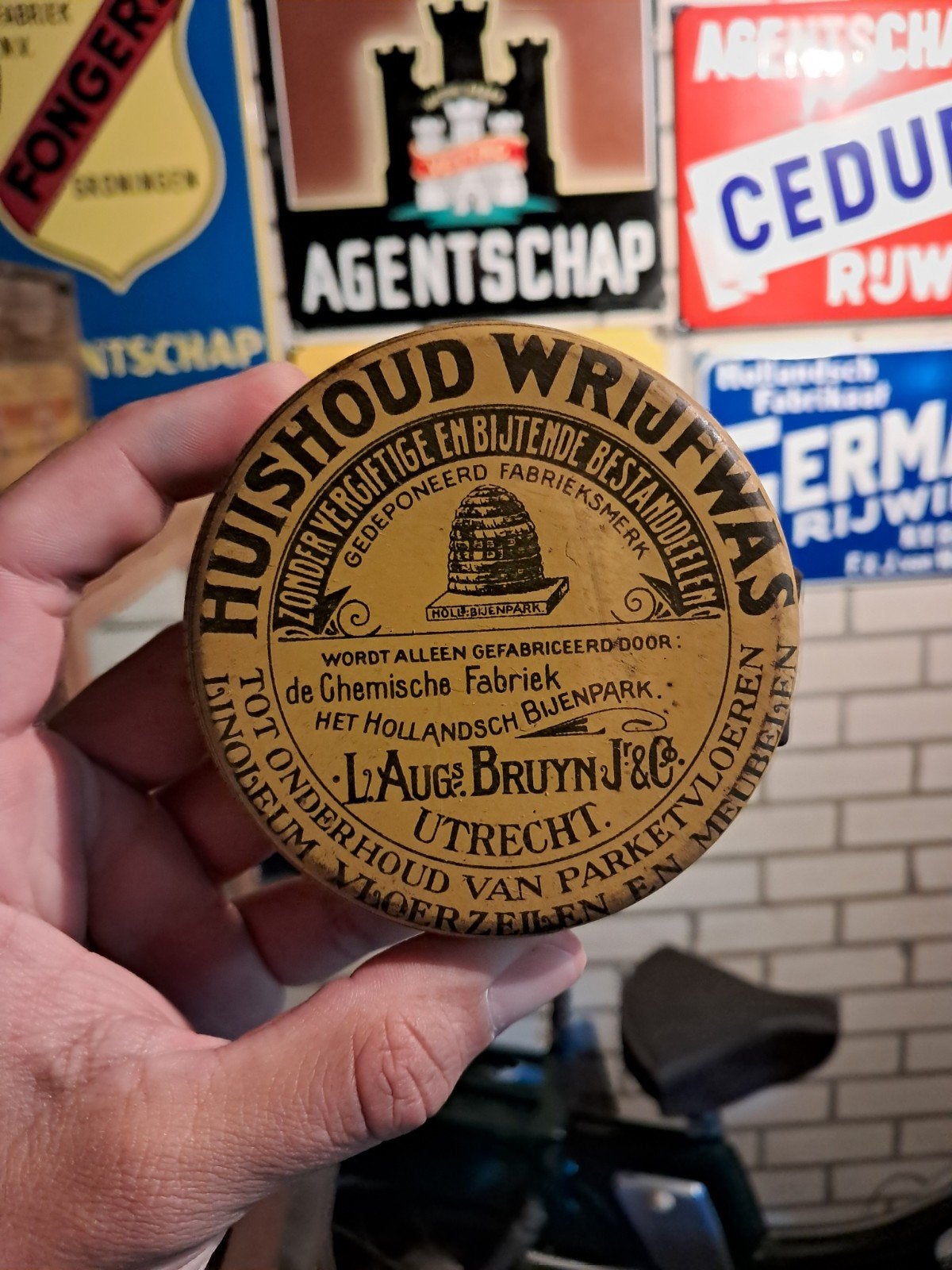 Bruyn Utrecht wrijfwas blikje, Verzamelen, Ophalen, Zo goed als nieuw, Overige