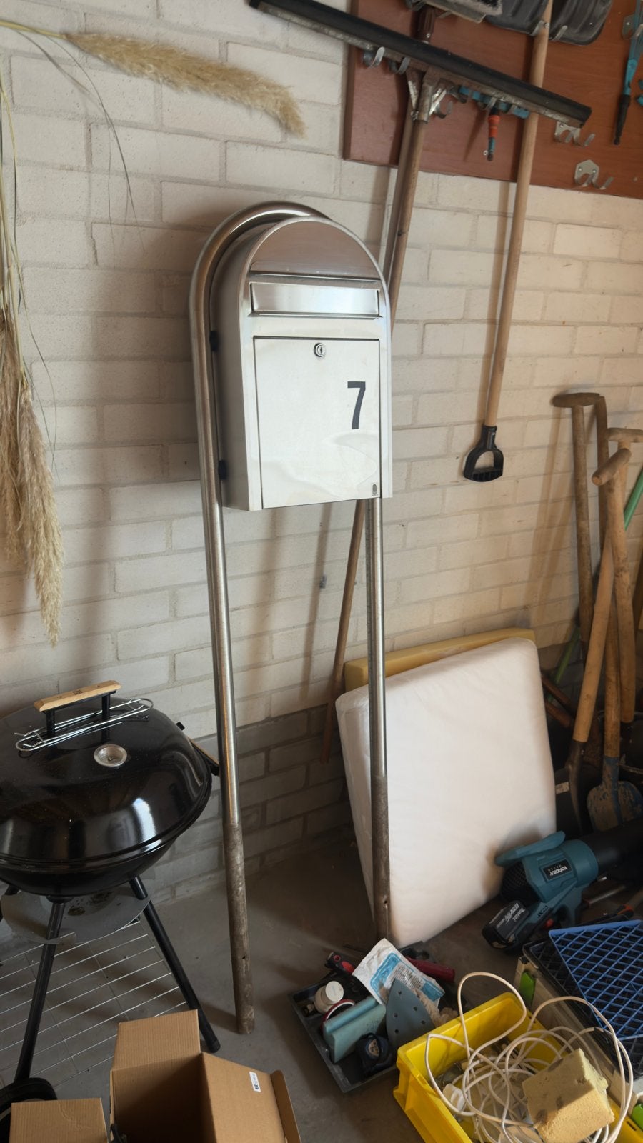 Bobi brievenbus RVS staand - 160cm hoog, Ophalen, Gebruikt, Rvs, Staande brievenbus
