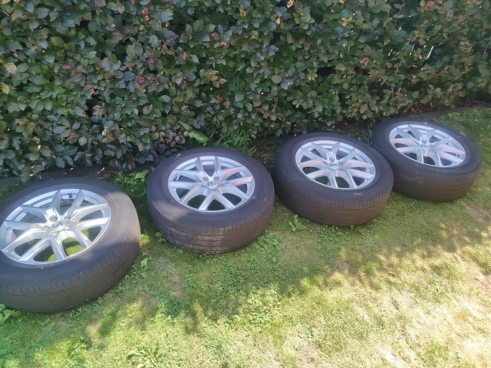 Originele 18 inch Volvo XC velgen met zomerbanden, Ophalen, Gebruikt, Volvo