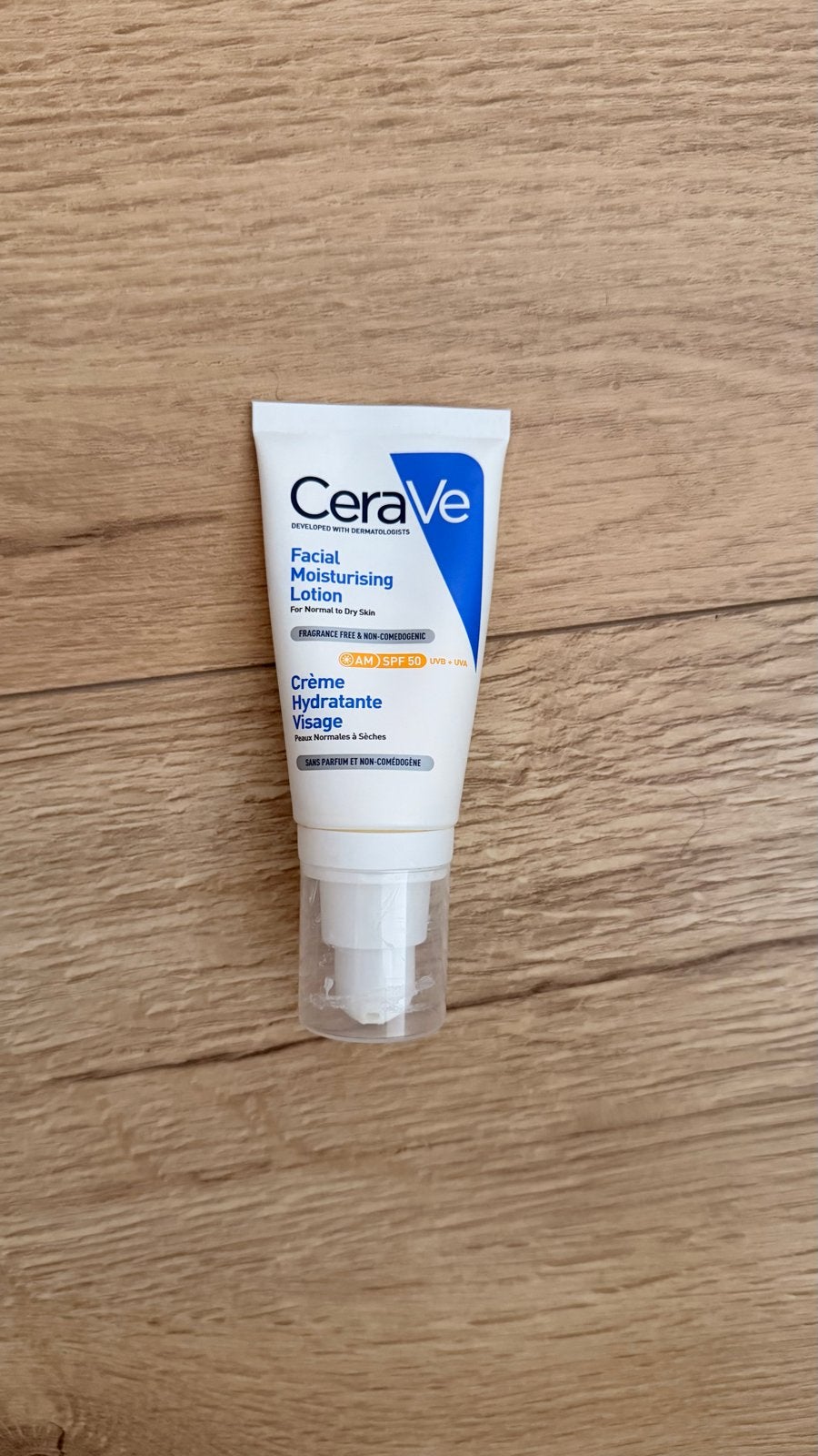 CeraVe Hydraterende Gezichtslotion SPF 50 52ML, Sieraden, Tassen en Uiterlijk, Uiterlijk | Gezichtsverzorging, Nieuw, Verzorging