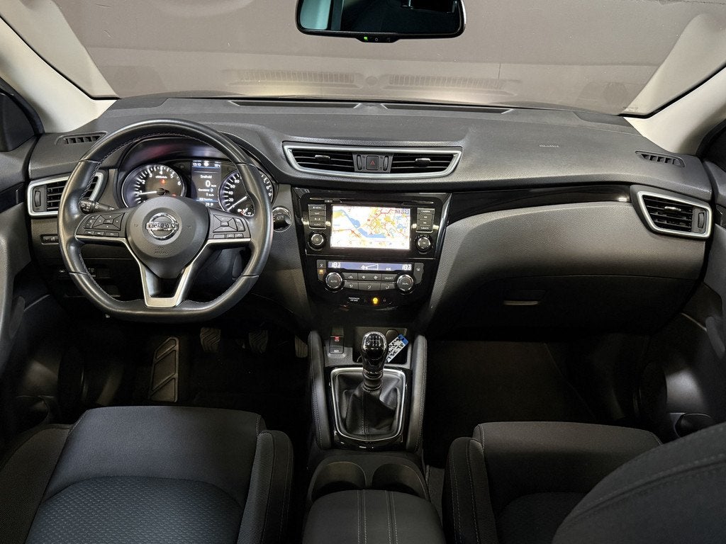 Nissan QASHQAI 1.3 DIG-T Design Edition | Panoramadak | Trek, Voorwielaandrijving, Gebruikt, Parkeersensor, Origineel Nederlands