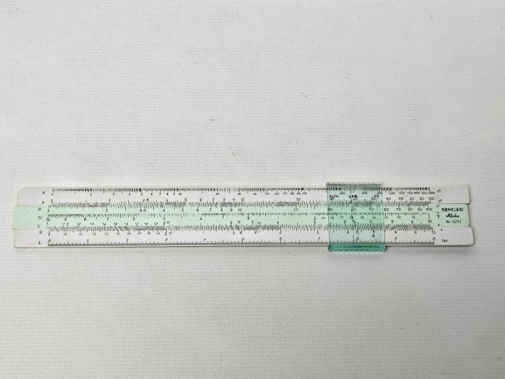 # Nestler Alpha 0251 Rekenliniaal - Vintage Precisie, Antiek en Kunst, Antiek | Gereedschap en Instrumenten, Ophalen of Verzenden
