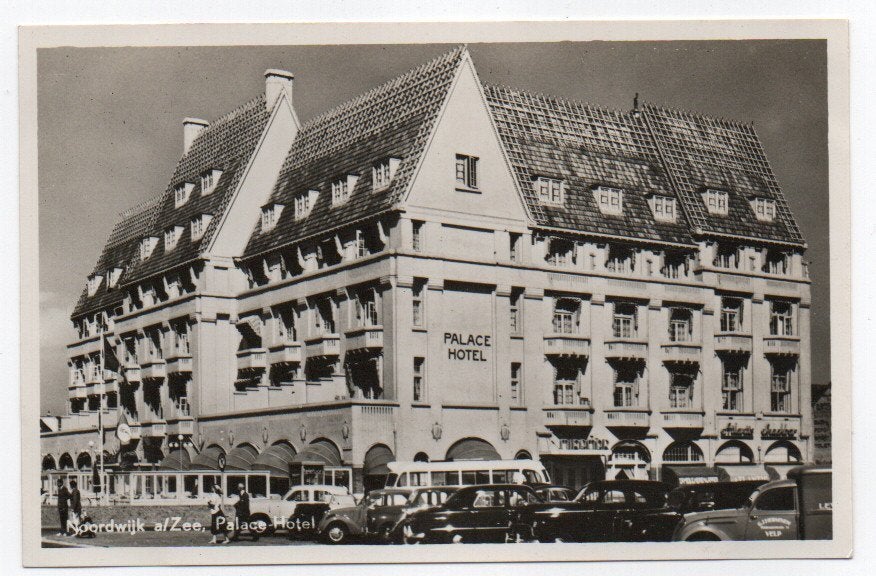Noordwijk aan Zee Palace Hotel met veel auto's, bus 1950, Ophalen, 1940 tot 1960, Ongelopen, Zuid-Holland