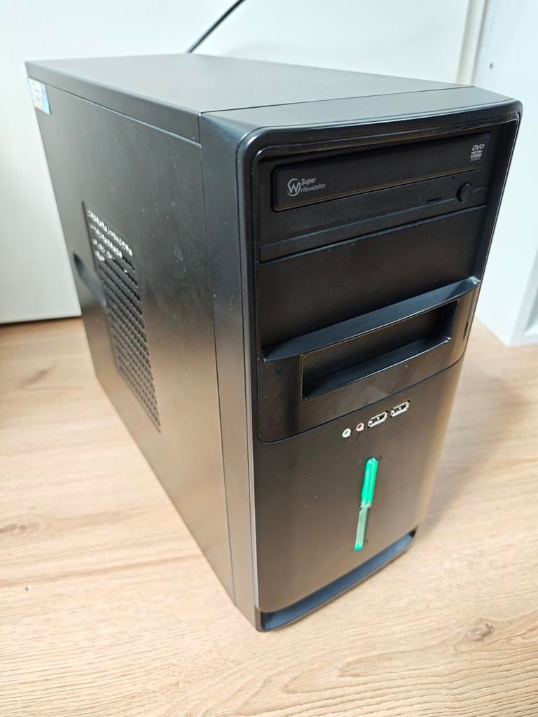 Instap gaming PC, Computers en Software, Desktop Pc's, Gebruikt, 585GB, Onbekend, Ophalen of Verzenden