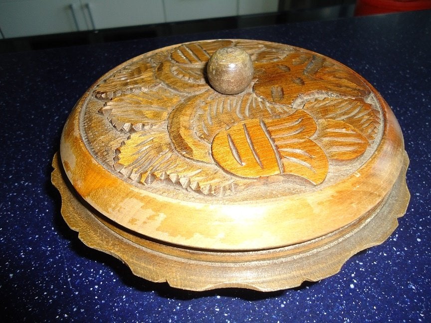 houten schaaltje met deksel, Ophalen of Verzenden, Gebruikt, Rond, Hout