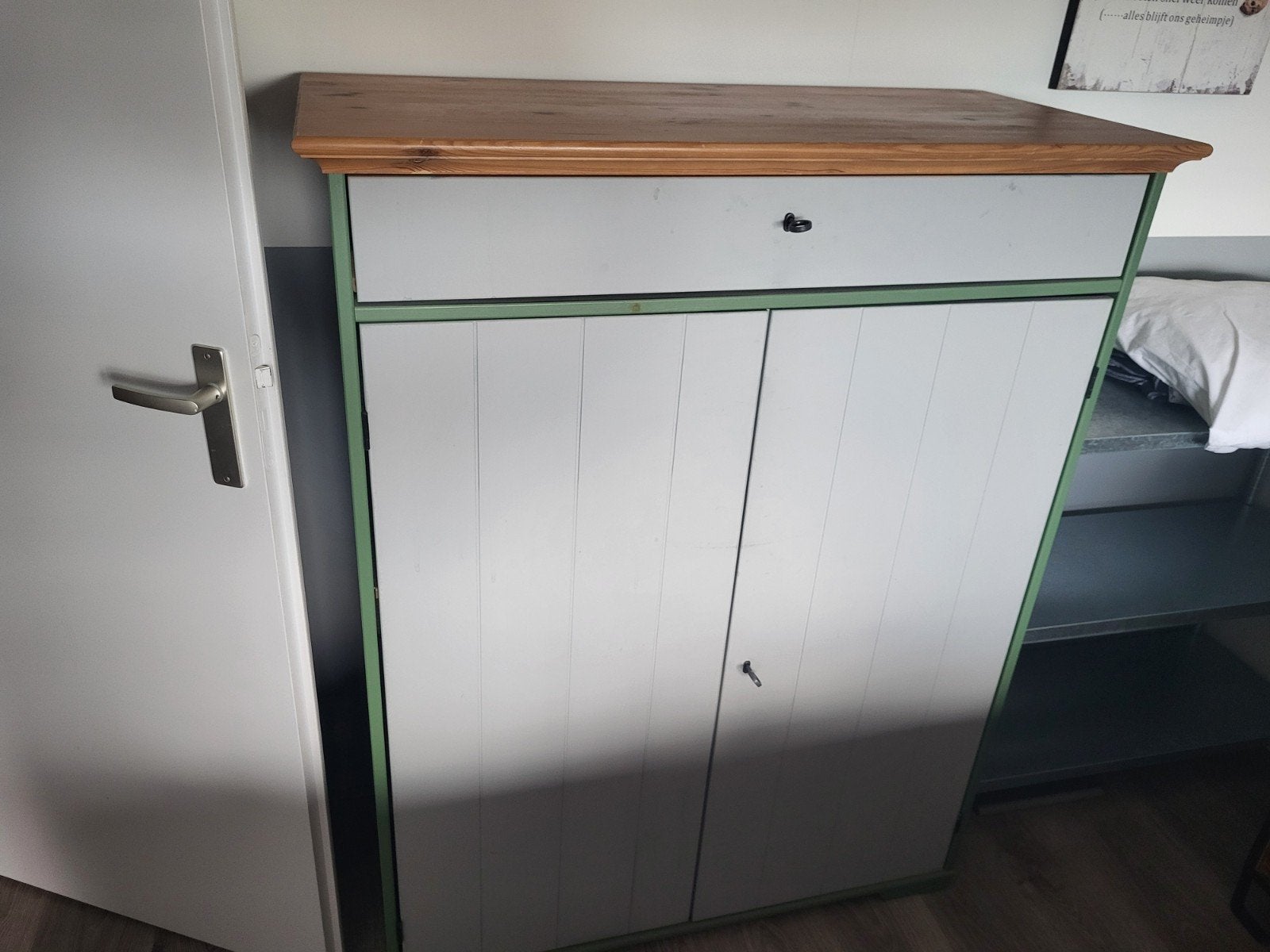 Houten kastje met lade en planken - Groen/Wit, Huis en Inrichting, Kasten | Overige, Ophalen of Verzenden, Gebruikt