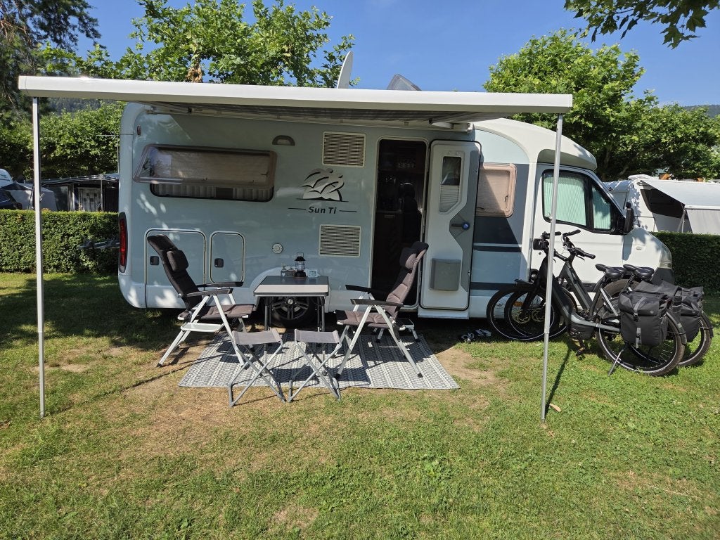 Caravans And Camping Knaus