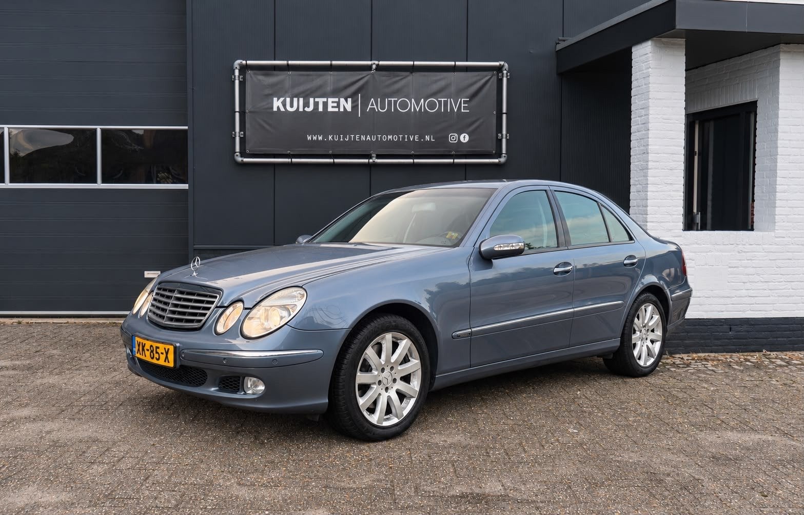 Mercedes-Benz E-klasse 500 Elegance 4-Matic / 1e eigenaar /, Auto's, Automaat, Gebruikt, 8 cilinders, Blauw