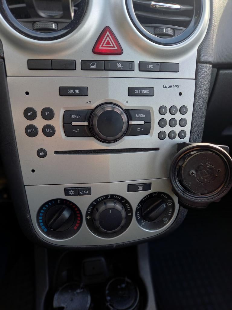 OPEL CORSA  1.2 LPG 1e Eig.ECONOMISCH, Particulier, Te koop