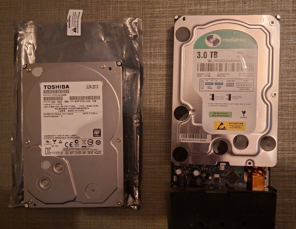 2 stuks harde schijf 3 TB, Toshiba, Ophalen of Verzenden, Zo goed als nieuw, 3 TB