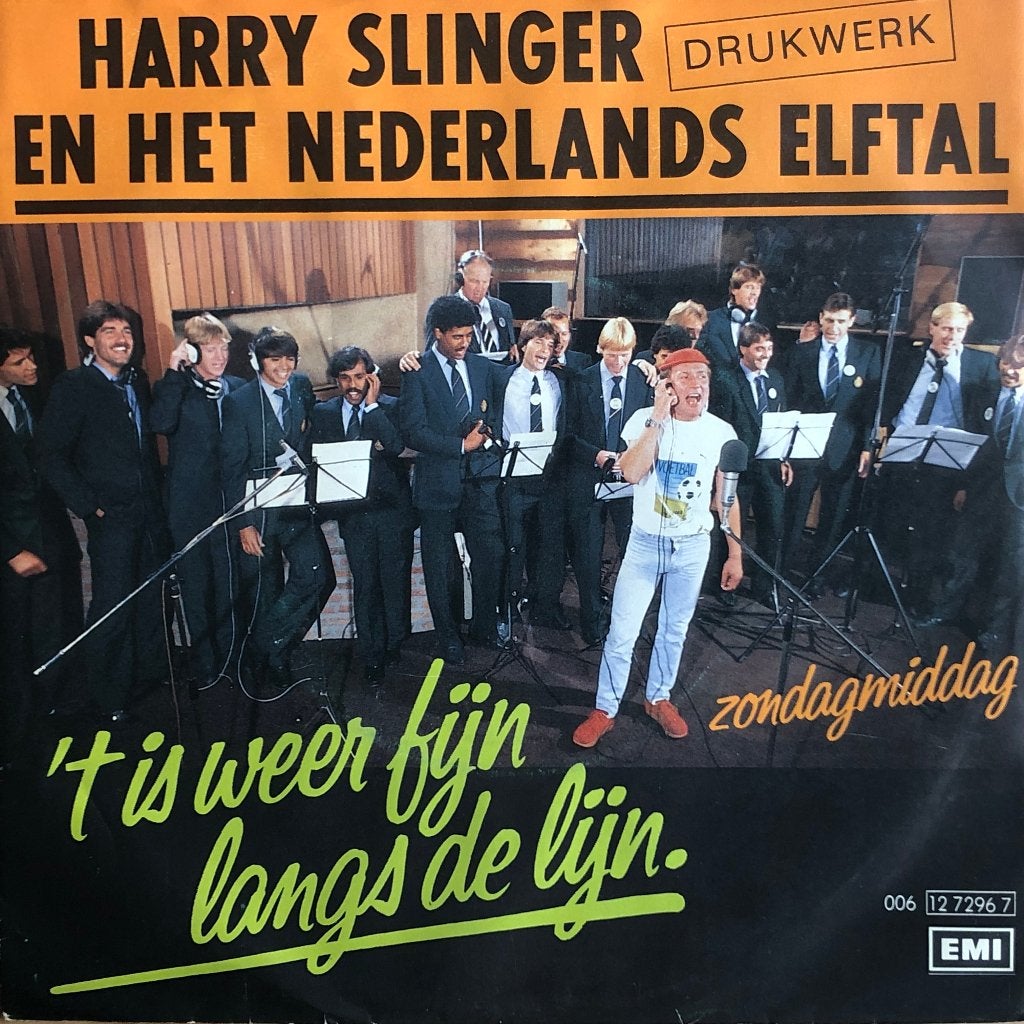 1985	Harry Slinger en Ned.  Elftal	Fijn Langs De Lijn, Fotohoes, 7 inch, Ophalen of Verzenden, Zo goed als nieuw